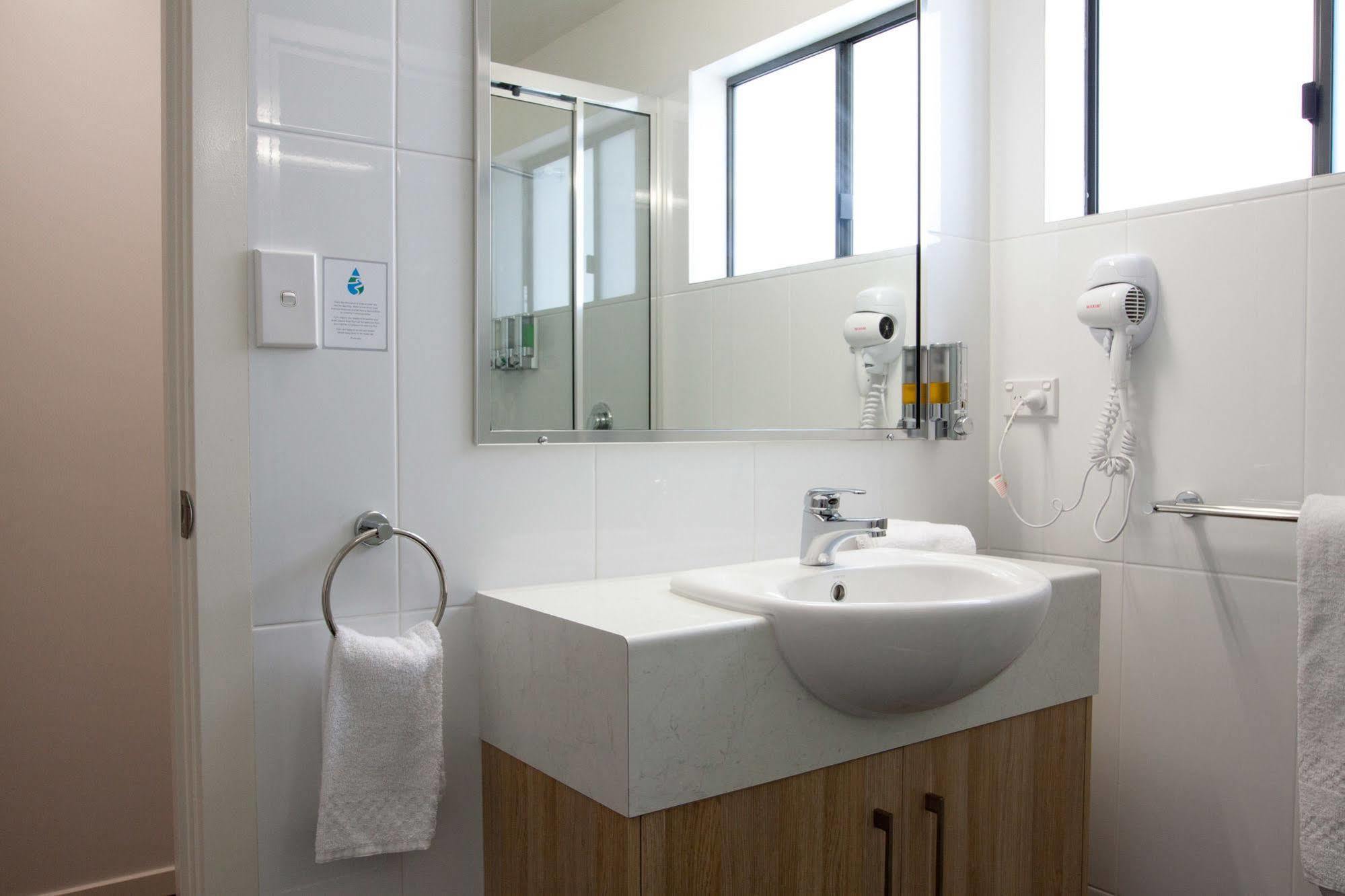 Abode37 Motel Emerald Extérieur photo