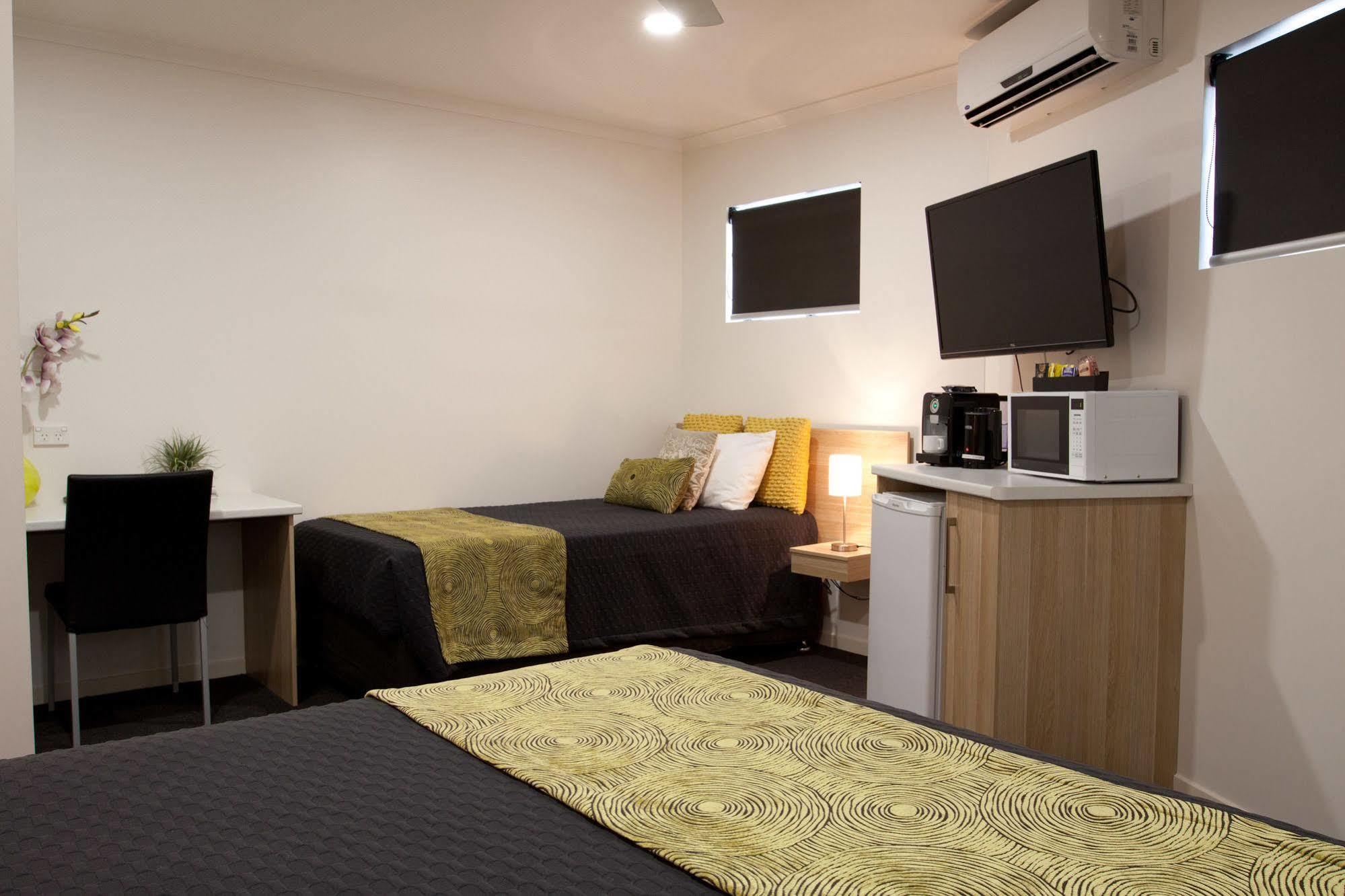 Abode37 Motel Emerald Extérieur photo